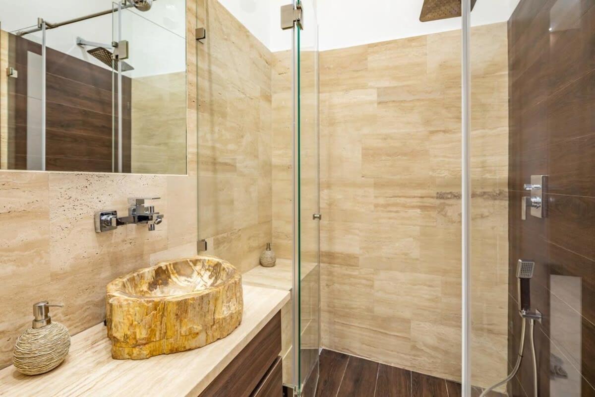 Appartement Splendid Perfectly Located Flat With Sauna à Budapest Extérieur photo