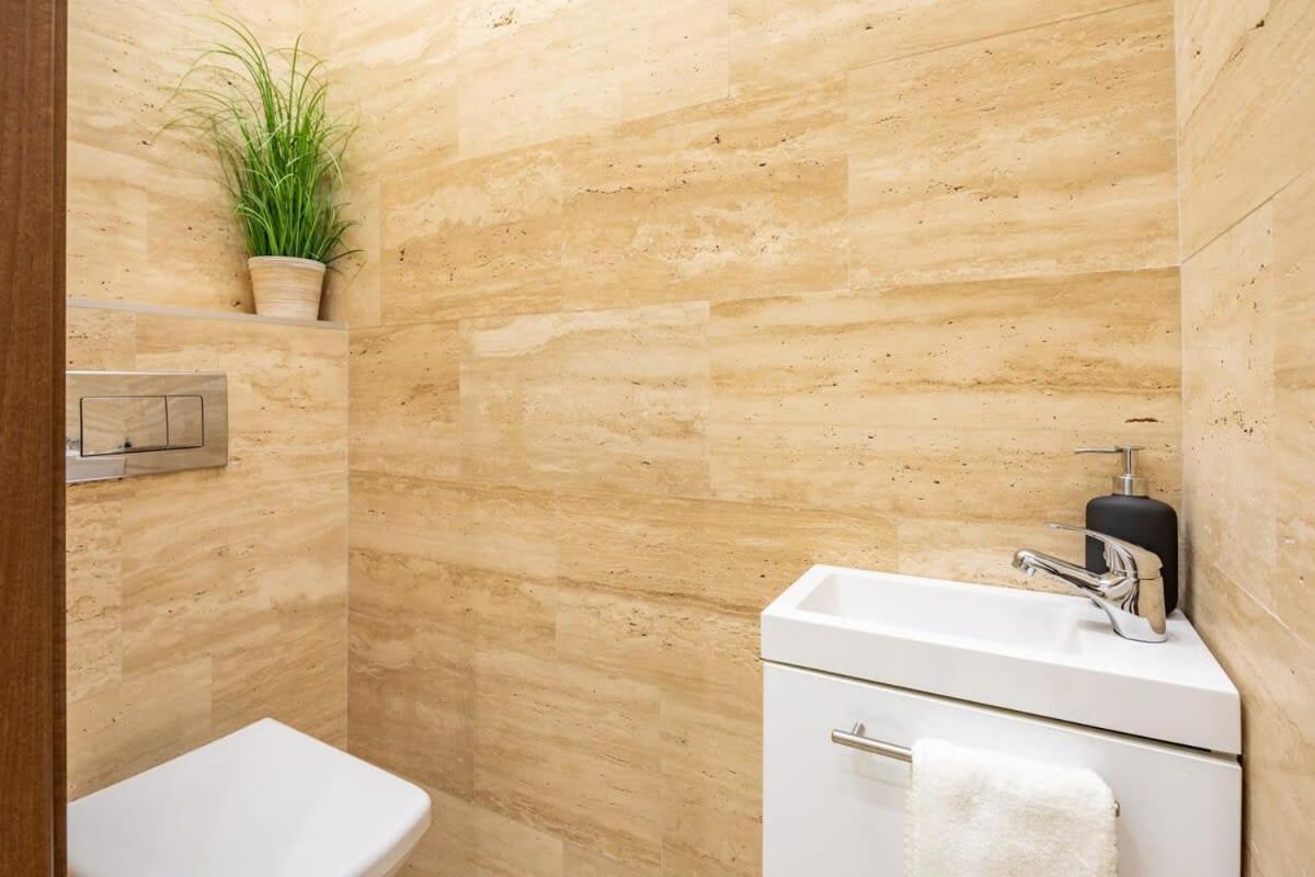 Appartement Splendid Perfectly Located Flat With Sauna à Budapest Extérieur photo