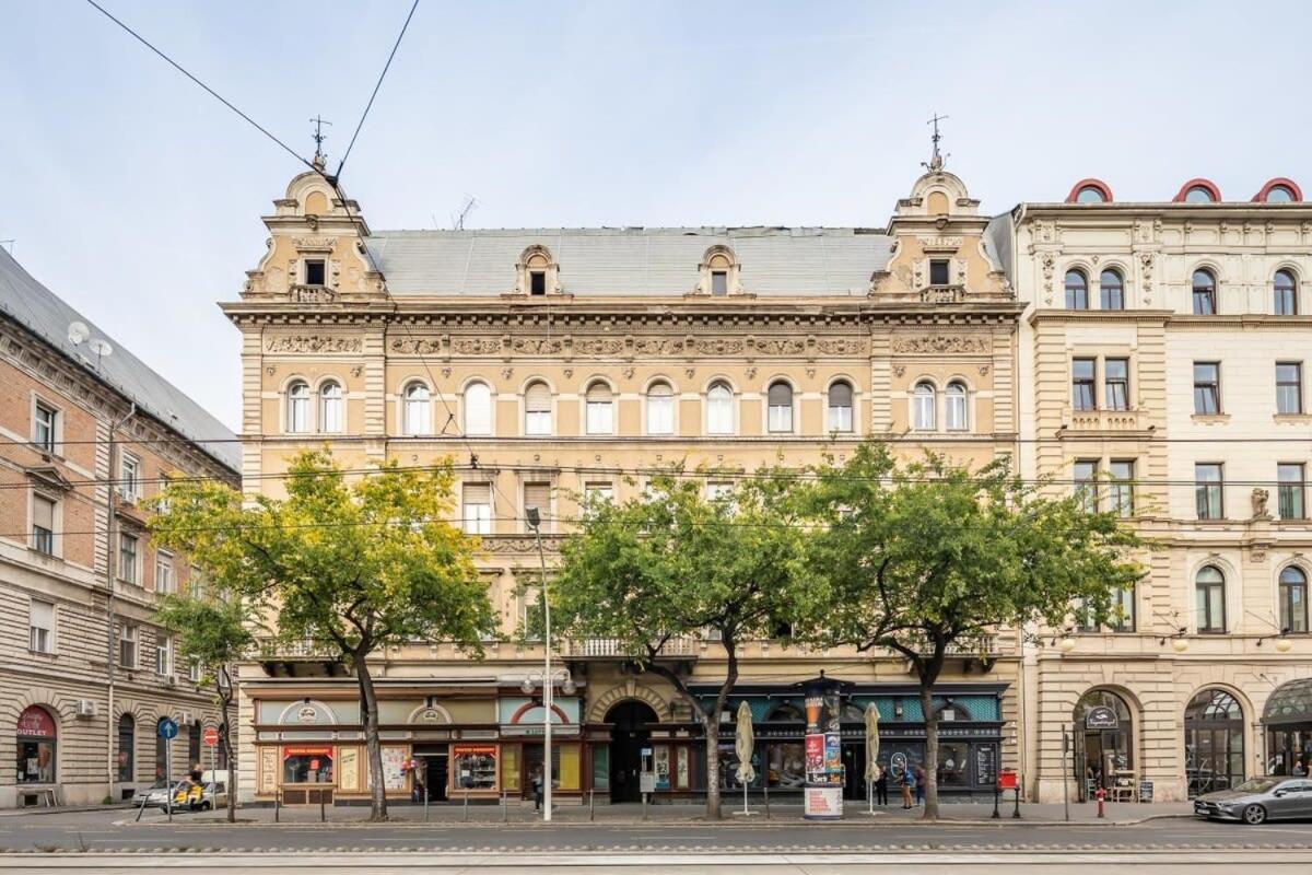 Appartement Splendid Perfectly Located Flat With Sauna à Budapest Extérieur photo